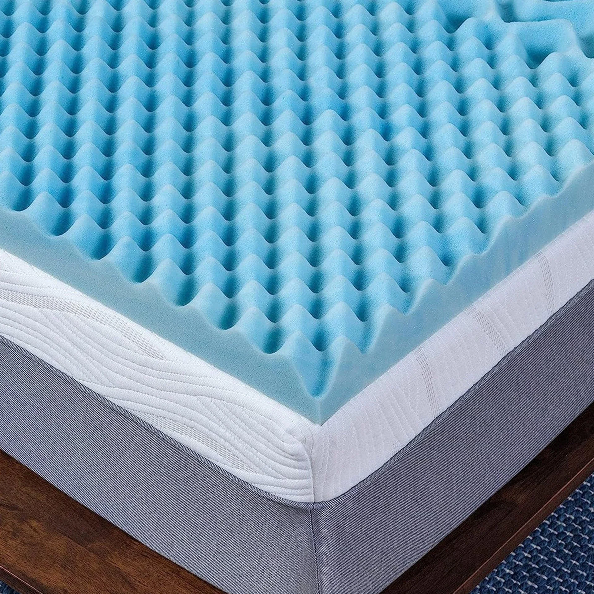 Gel Memory Foam Mattress Topper - Queen - Image 5