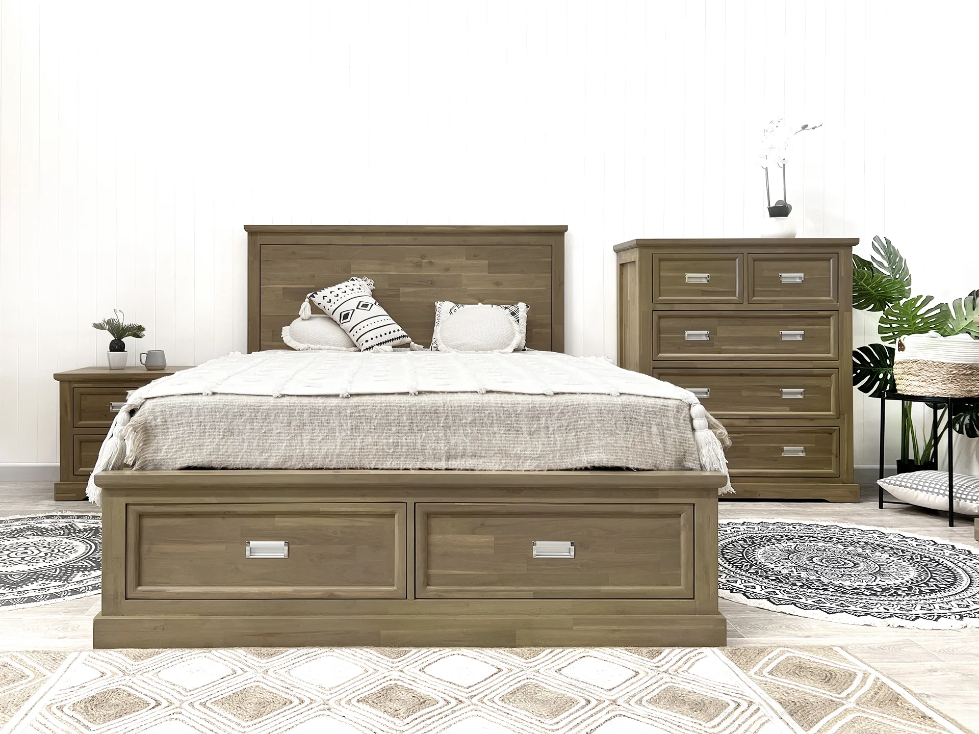 Hadley Solid Acacia Wood 5 Drawer Tallboy - Emerland Grey - Image 5